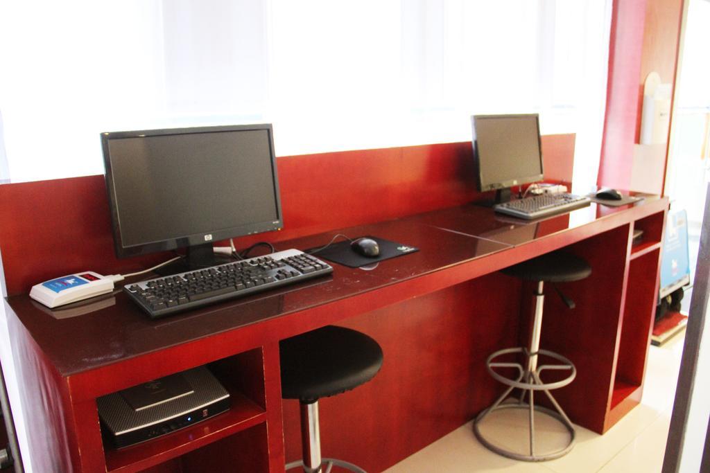 Hanting Express Qingdao Zhongshan Road Екстер'єр фото