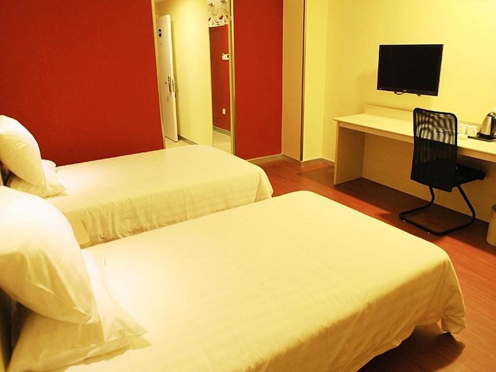Hanting Express Qingdao Zhongshan Road Екстер'єр фото